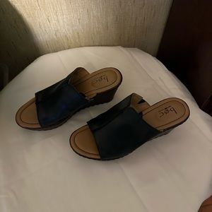 BOC Black Wedge Sandals 7M
